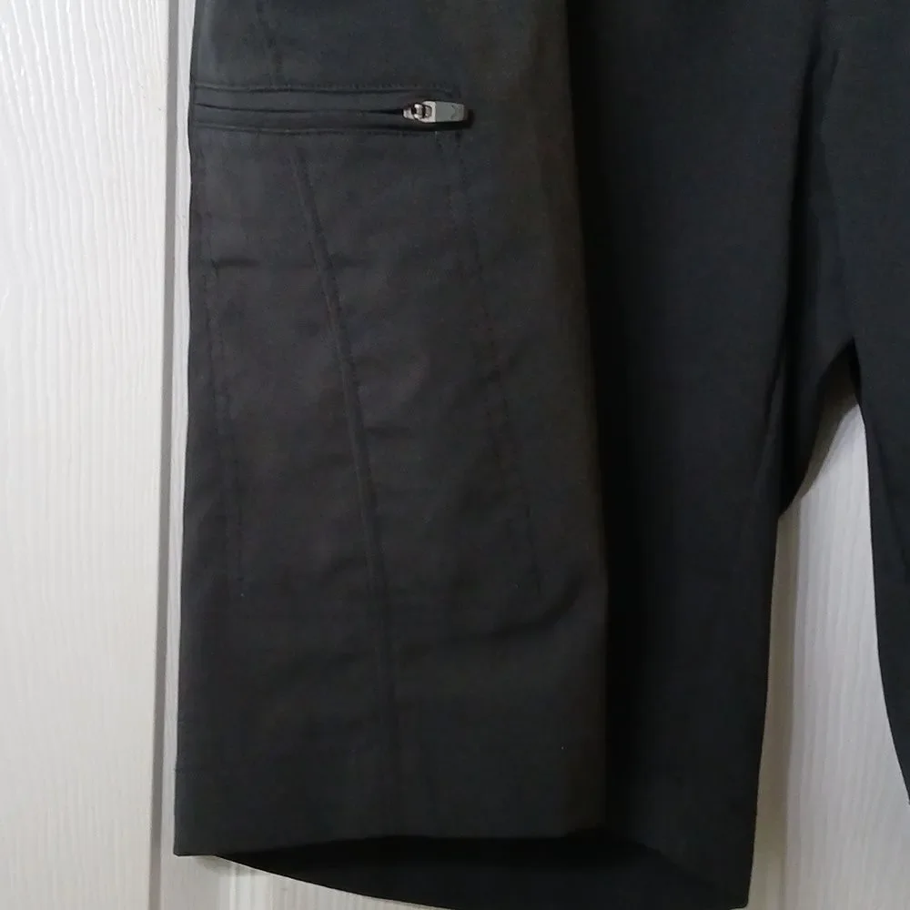 Callaway black front panel golf casual dress shorts  Sz 38  NWOT